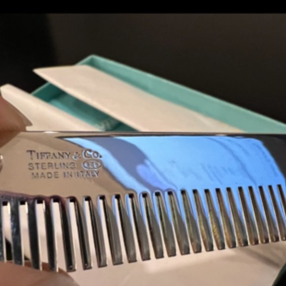 Tiffany & Co. 1837 Baby Comb Sterling Silver w/ Pink Tassel pouch & box included - Picture 5 of 5